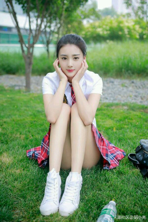 乐鱼体育app入口-东亚杯中国足球逆袭 球员拼劲获赞,东亚杯中国足球逆袭 球员拼劲获赞名单